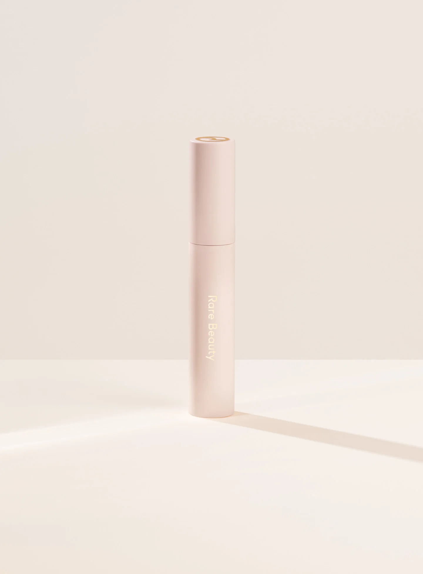 Perfect Strokes Universal Volumizing Mascara - Image 11