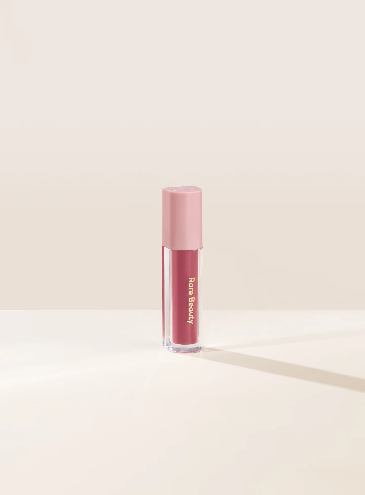 Stay Vulnerable Liquid Eyeshadow - Image 4